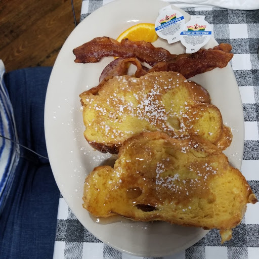 Coffee Shop «Carriage House Coffee Shop», reviews and photos, 34 N Main St, Jasper, GA 30143, USA