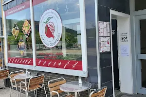 Café & Restaurant Granatapfel - رمانة image
