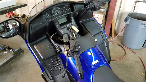 Motorcycle Dealer «Station Park Honda Powersports & RV center», reviews and photos, 830 S 9th St, Louisville, KY 40203, USA