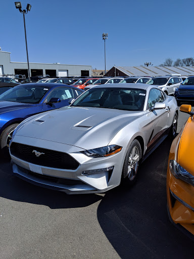 Ford Dealer «Dana Ford Lincoln», reviews and photos, 266 West Service Road, Staten Island, NY 10314, USA