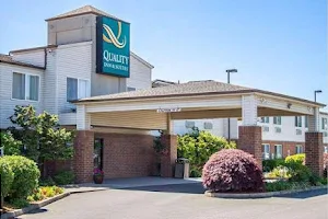 Quality Inn & Suites Longview Kelso image