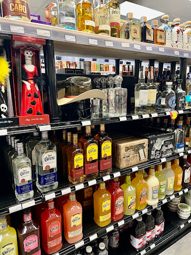 Liquor Store «Star Liquor @ Big Bend Road», reviews and photos, 13192 US-301, Riverview, FL 33578, USA