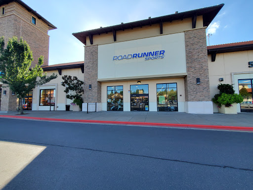 Sporting Goods Store «Road Runner Sports», reviews and photos, 7063 SW Nyberg St, Tualatin, OR 97062, USA