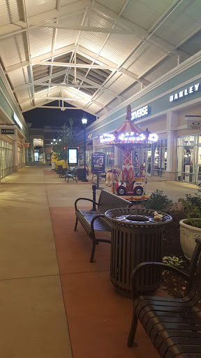 Outlet Mall «Tanger Outlet Mebane», reviews and photos, 4000 Arrowhead Blvd, Mebane, NC 27302, USA