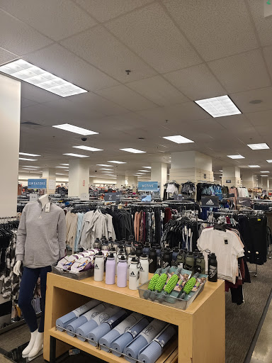 Department Store «Nordstrom Rack Beverly Connection», reviews and photos, 100 N La Cienega Blvd, Los Angeles, CA 90048, USA