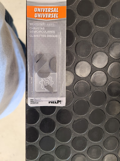 Auto Parts Store «Advance Auto Parts», reviews and photos, 215 E 10th St, Jeffersonville, IN 47130, USA