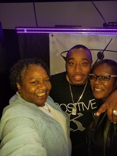 Bar «The Social Club Lounge and Event Venue», reviews and photos, 4419 Crossroads Center, Columbus, OH 43232, USA