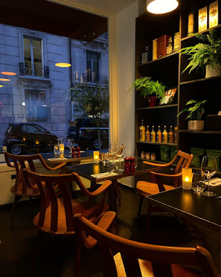 Autana à Paris