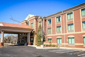 Holiday Inn Express & Suites Memphis/Germantown, an IHG Hotel image