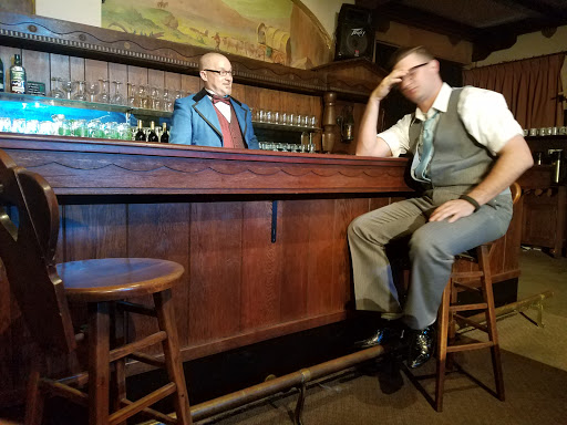 Cocktail Bar «Oak Room Lounge», reviews and photos, 5475 Lake Rd E, Geneva, OH 44041, USA