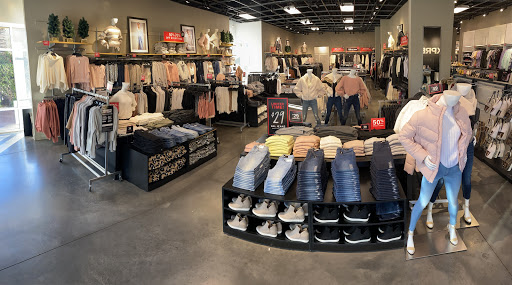 Outlet Store «Express Factory Outlet», reviews and photos, 6800 N 95th Ave, Glendale, AZ 85305, USA