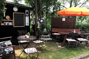 Kleine Auszeit Sommer Straßencafé image