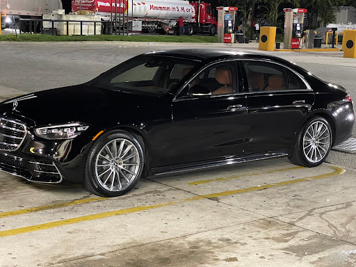 Mercedes Benz Dealer «Mercedes-Benz of Pembroke Pines», reviews and photos, 14199 Pines Blvd, Pembroke Pines, FL 33027, USA