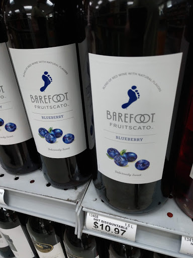 Wine Store «Lake Fine Wines», reviews and photos, 299 Hawkins Ave #2, Ronkonkoma, NY 11779, USA