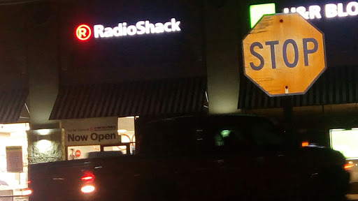 Electronics Store «RadioShack - Closed», reviews and photos, 2036 US-92, Auburndale, FL 33823, USA