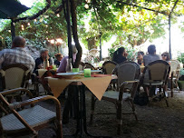 Atmosphère du Restaurant Le Petit Rolin à Autun - n°7