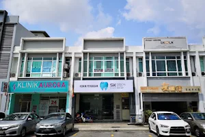 SK Dental Bukit Rimau/Kota Kemuning(Klinik Pergigian SK Dental) 李牙科诊所 image