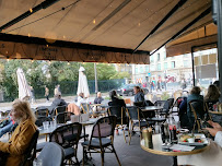 Atmosphère du Restaurant Café Livres à Paris - n°6
