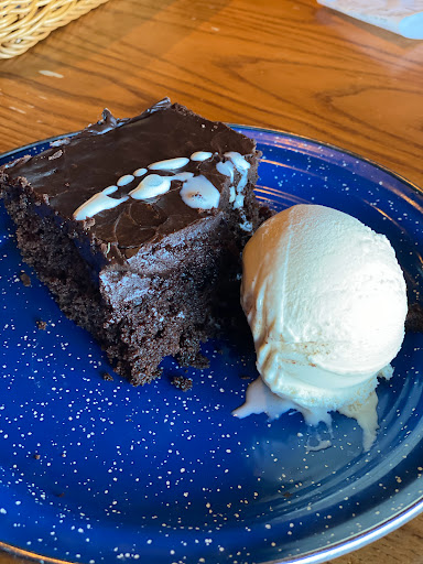 American Restaurant «Cracker Barrel Old Country Store», reviews and photos, 1824 W Lucas St, Florence, SC 29501, USA