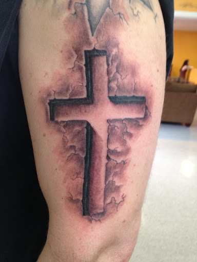 Tattoo Shop «Cherokee Creek Tattoo», reviews and photos, 32449 Ford Rd, Garden City, MI 48135, USA