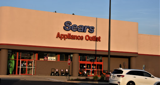 Sears Outlet, 1750 N Richmond Rd, McHenry, IL 60050, USA, 