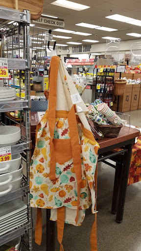 Grocery Store «Quality Food Center», reviews and photos, 1009 Monroe Ave, Enumclaw, WA 98022, USA