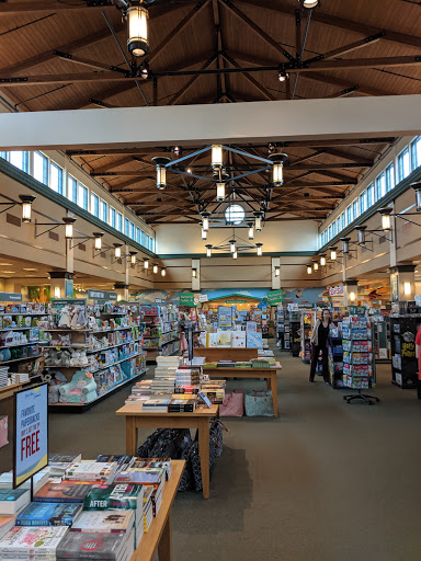 Book Store «Barnes & Noble», reviews and photos, 235 Daniel Webster Hwy, Nashua, NH 03060, USA