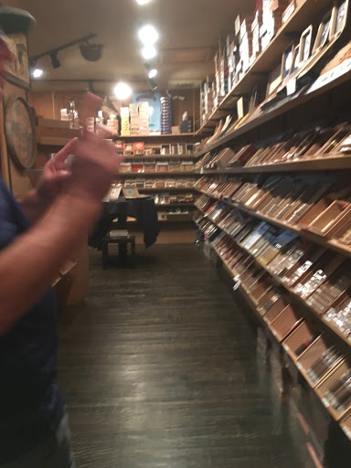 Tobacco Shop «En Fuego Tobacco Shop», reviews and photos, 2083 Summer Lee Dr, Rockwall, TX 75032, USA