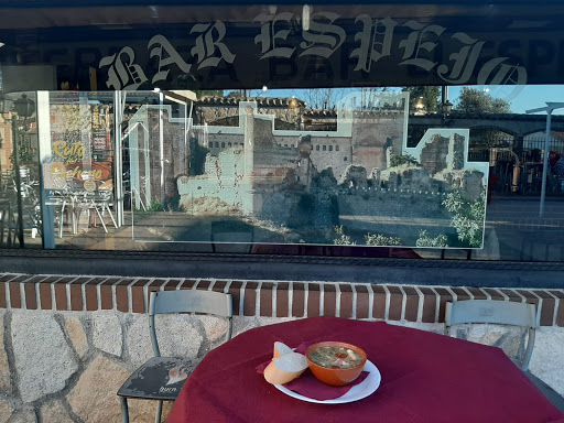 Información y opiniones sobre Bar El Espejo de Escalona