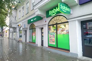 Żabka image