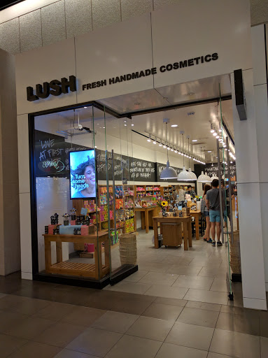 Cosmetics Store «Lush Cosmetics», reviews and photos, 6191 S State St, Murray, UT 84107, USA