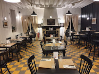 Atmosphère du Restaurant italien Restaurant La Casa à Saint-Léger-en-Yvelines - n°10