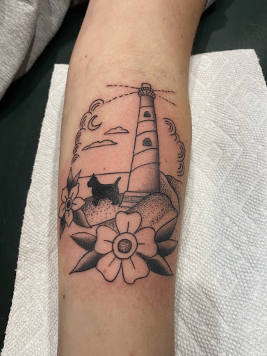 Tattoo Shop «Into The Sun Tattoo Studio», reviews and photos, 323 Bridge St, Phoenixville, PA 19460, USA