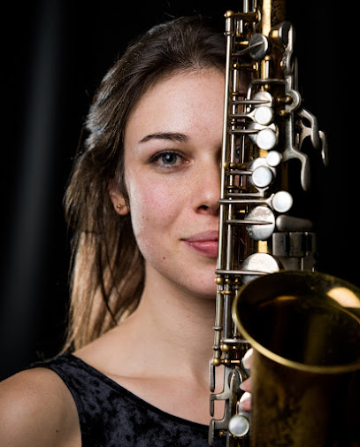 Saxophonistin Hannah Lhotta
