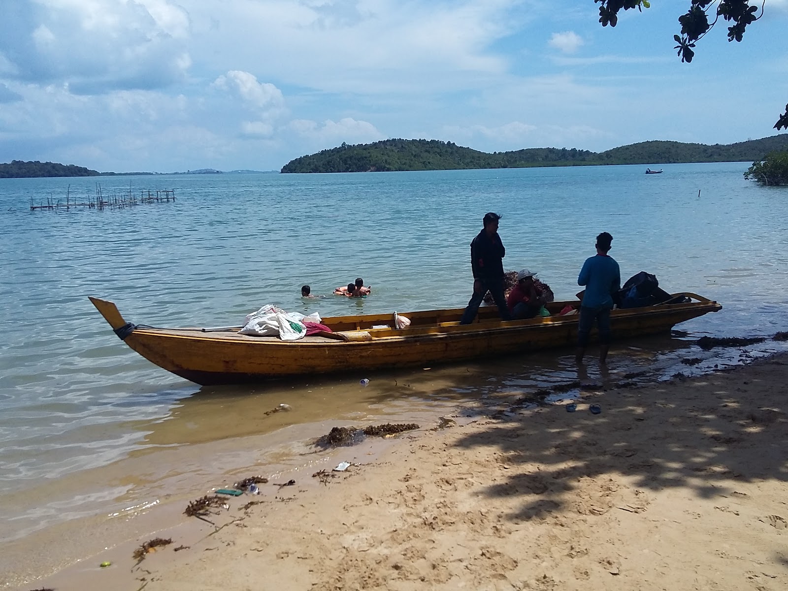 Foto af Tanjung Piayu Beach med lige kyst