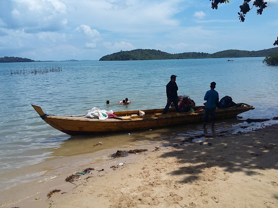 Tanjung Piayu Beach