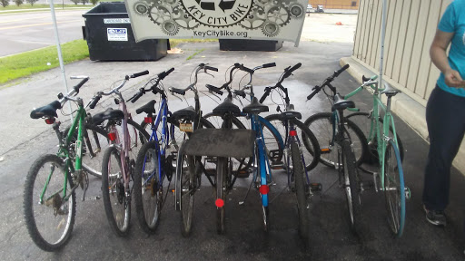 Sporting Goods Store «Flying Penguin Outdoor Sports», reviews and photos, 624 N Victory Dr, Mankato, MN 56001, USA