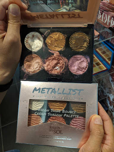 Cosmetics Store «SEPHORA», reviews and photos, 132 W Jefferson Ave, Naperville, IL 60540, USA