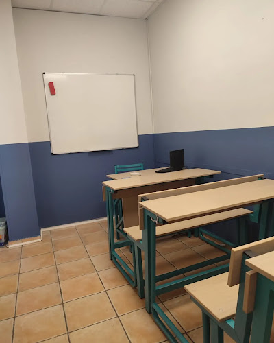 Αριθμός τηλεφώνου Φροντιστήριο Ξένων Γλωσσών & Μέσης Εκπαίδευσης