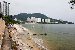 Tanjung Bungah Beach'in fotoğrafı düz ve uzun ile birlikte