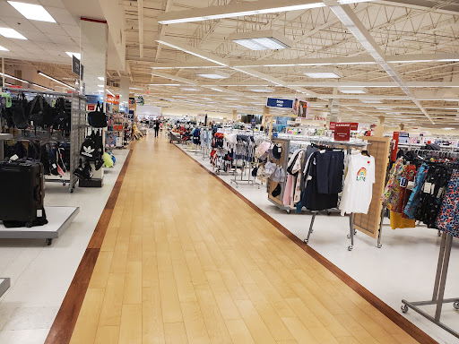 Department Store «Marshalls & HomeGoods», reviews and photos, 6128 Grand Ave, Gurnee, IL 60031, USA