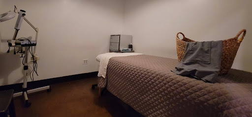 Beauty School «Aveda Institute Orlando», reviews and photos, 495 N Semoran Blvd, Winter Park, FL 32792, USA