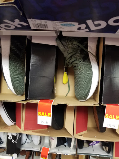 Shopping Mall «Crossroads South Shopping Ctr», reviews and photos, 8059 Tara Blvd, Jonesboro, GA 30236, USA