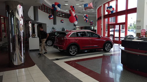 Kia Dealer «Ourisman Kia», reviews and photos, 4105 Auto Park Cir, Chantilly, VA 20151, USA