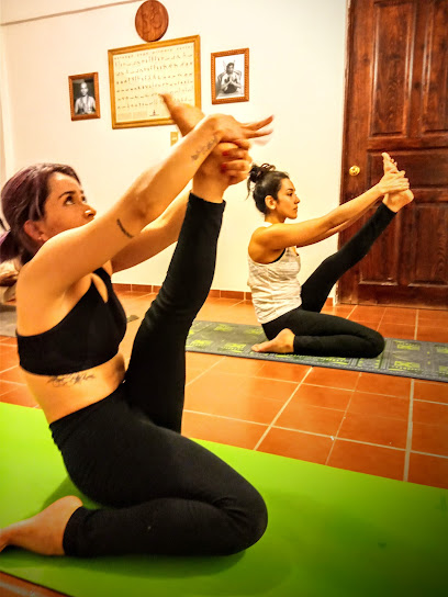 Ekam Yoga Guanajuato - De Enmedio 3, San Javier, 36020 Guanajuato, Gto., Mexico
