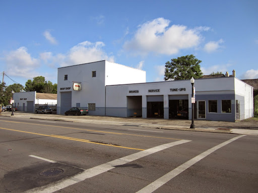 Auto Repair Shop «Accurate Auto Center», reviews and photos, 1726 E Main St, Columbus, OH 43205, USA