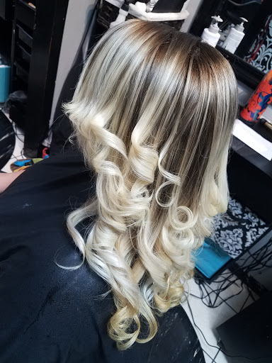 Hair Salon «Blondies Hair Salons Inc», reviews and photos, 5615 US Hwy 98 N, Lakeland, FL 33809, USA