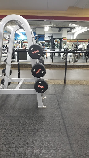 Gym «LA Fitness», reviews and photos, 5444 N Cumberland Ave, Chicago, IL 60656, USA