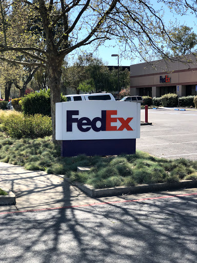 Shipping and Mailing Service «FedEx Ship Center», reviews and photos, 2275 S McDowell Blvd Ext, Petaluma, CA 94954, USA