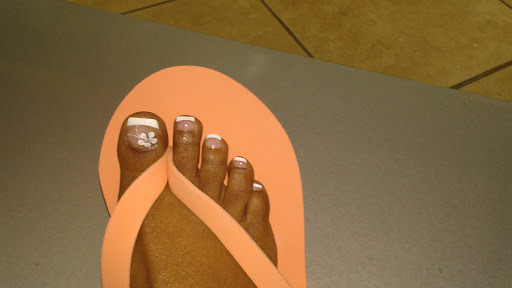 Nail Salon «New Nails Salon & Spa», reviews and photos, 2458 Wesley Chapel Rd, Decatur, GA 30035, USA